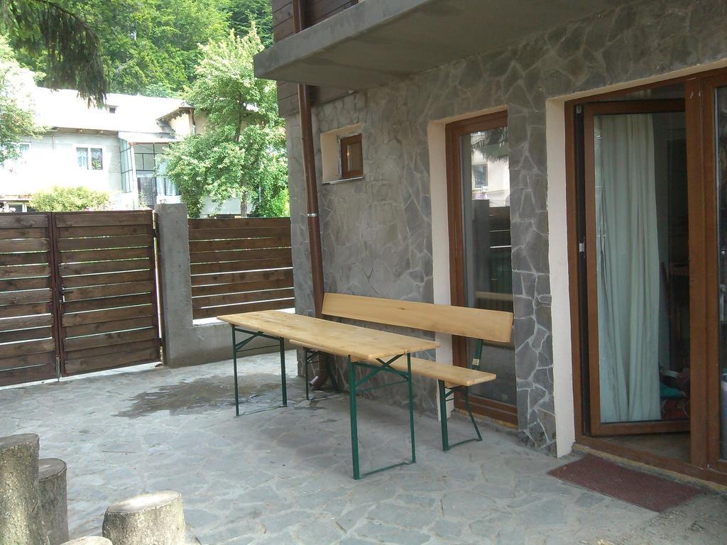 La Buni Busteni Exterior photo